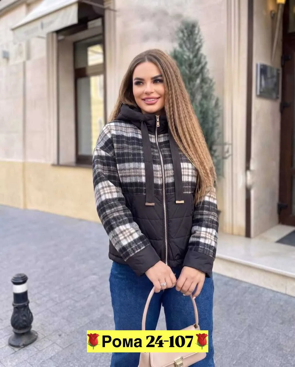 Женская демисезонная куртка из холлофайбера — фото 1
