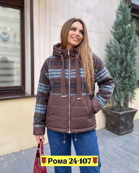 Женская демисезонная куртка из холлофайбера — фото 2