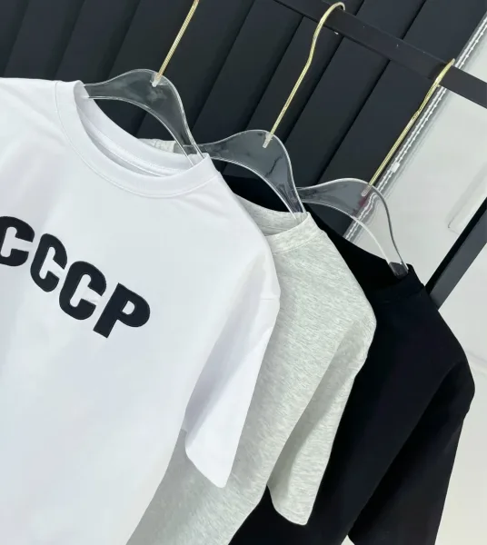 Однотонная футболка из 100 хлопка — фото 8