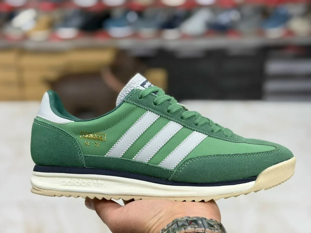 Adidas кроссовки — фото 4