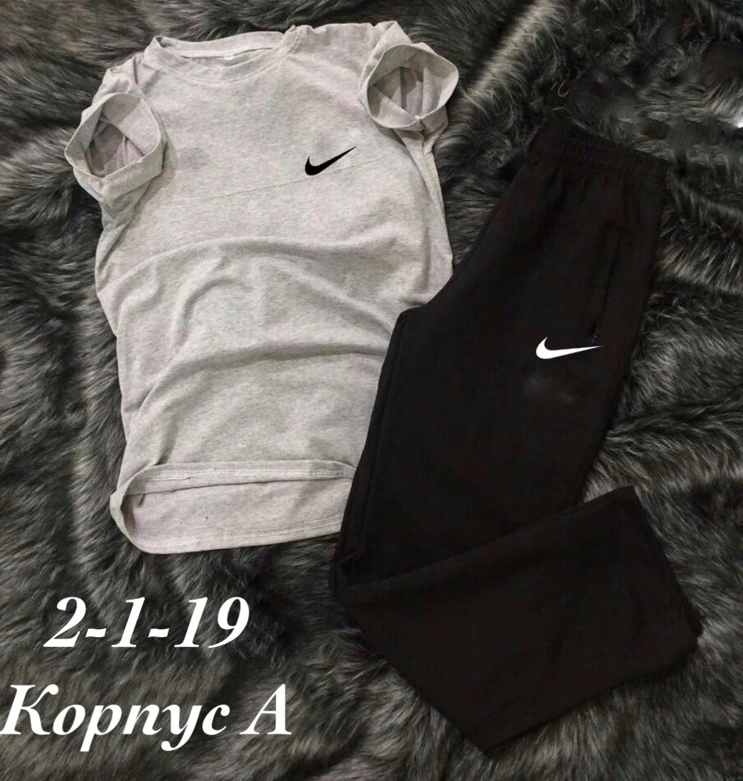 Костюм футболкой из хлопка — фото 2